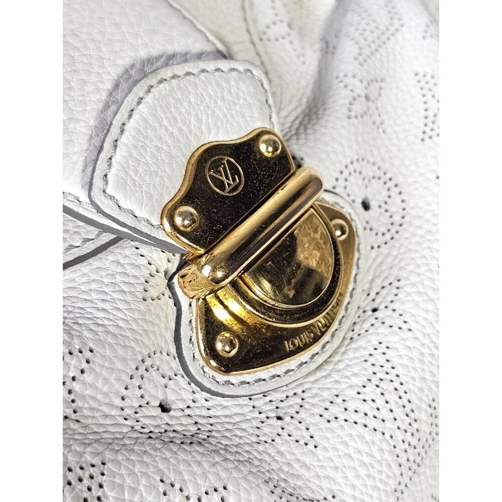 LOUIS VUITTON Mahina Solar PM White Perforated Leather Shoulder Bag Monogram LV - Picture 10 of 16